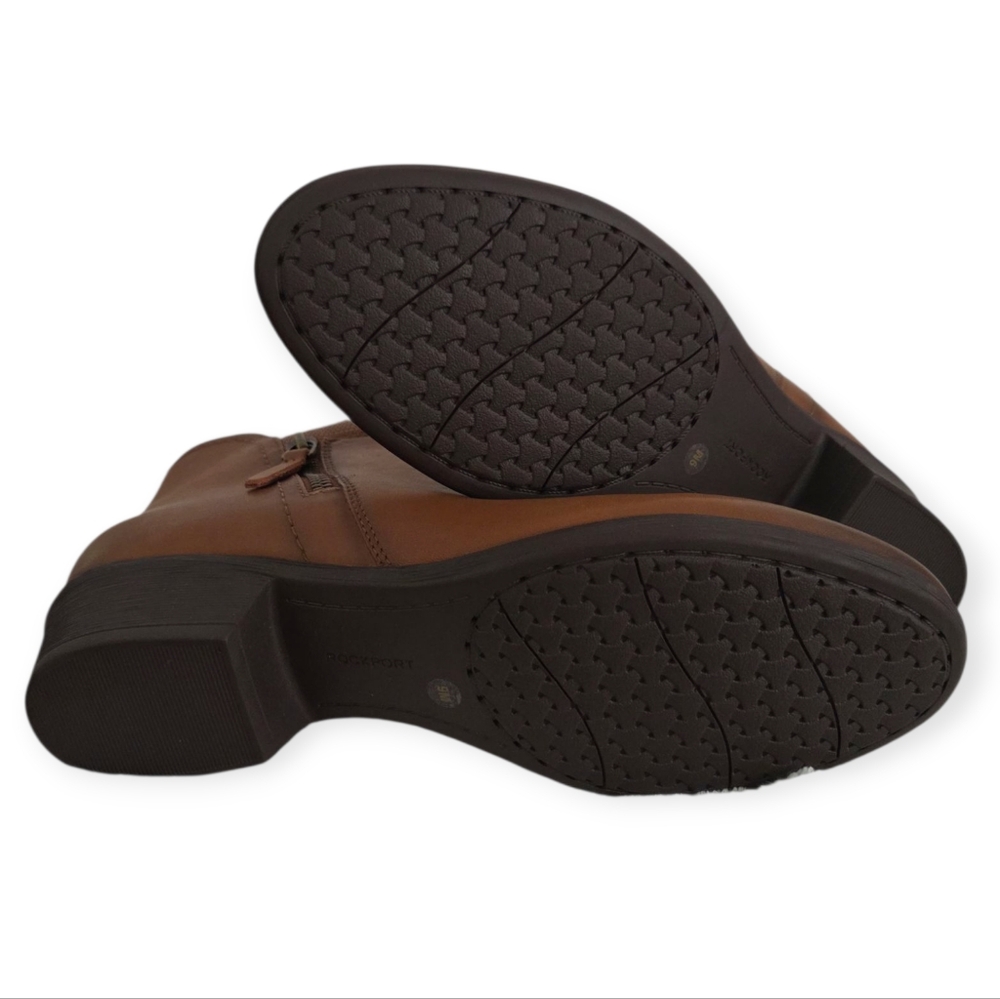 NWOT Women's Rockport Carly Booties - Picture 4 of 9